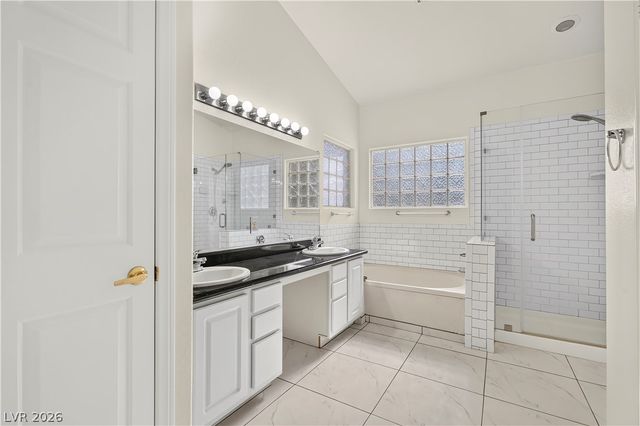 8521 Gold Flash Avenue, Las Vegas, NV 89129