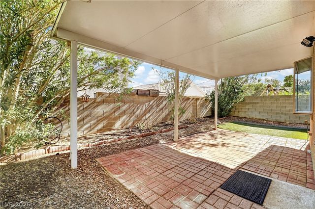 8521 Gold Flash Avenue, Las Vegas, NV 89129