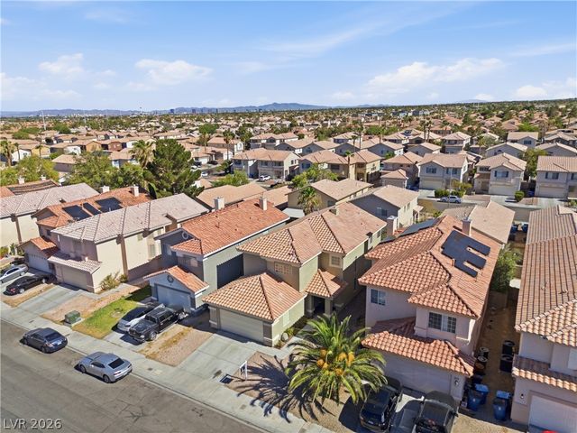 8521 Gold Flash Avenue, Las Vegas, NV 89129