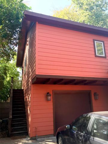 915 E 39th ST B, Austin, TX 78751