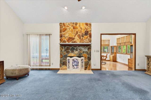 1618 Woodland Court SW, Ocean Isle Beach, NC 28469