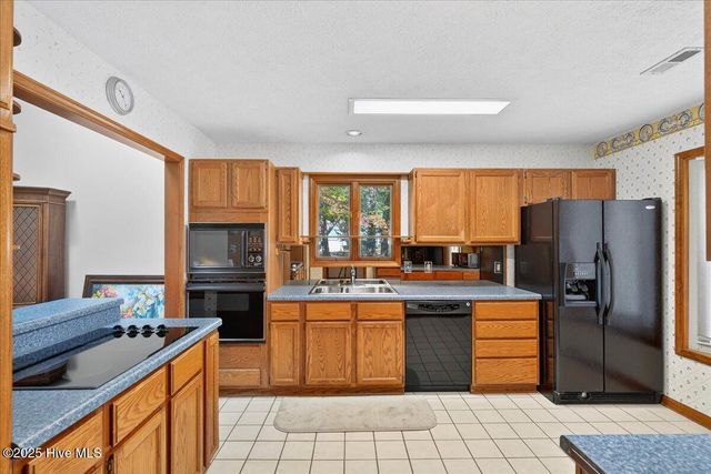 1618 Woodland Court SW, Ocean Isle Beach, NC 28469