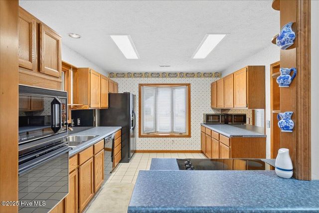 1618 Woodland Court SW, Ocean Isle Beach, NC 28469