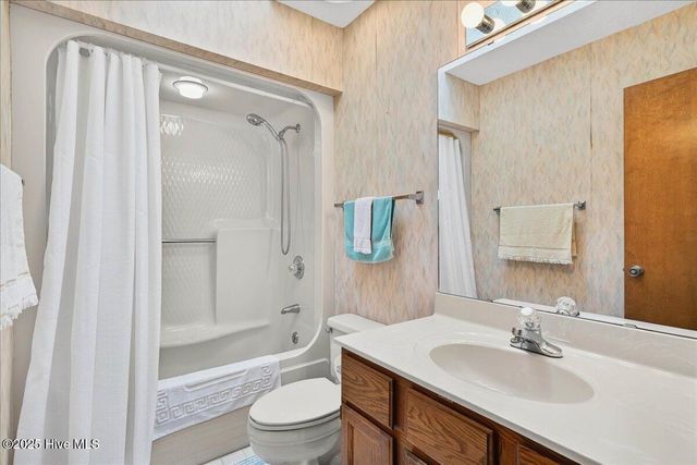 1618 Woodland Court SW, Ocean Isle Beach, NC 28469