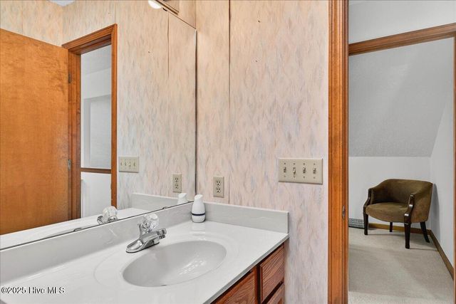 1618 Woodland Court SW, Ocean Isle Beach, NC 28469