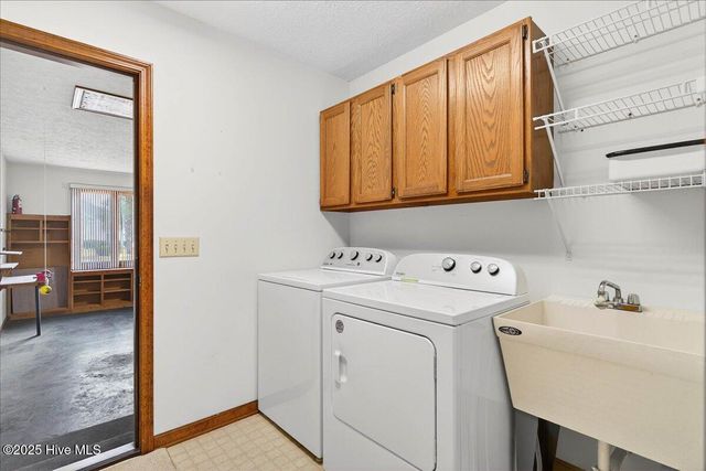 1618 Woodland Court SW, Ocean Isle Beach, NC 28469