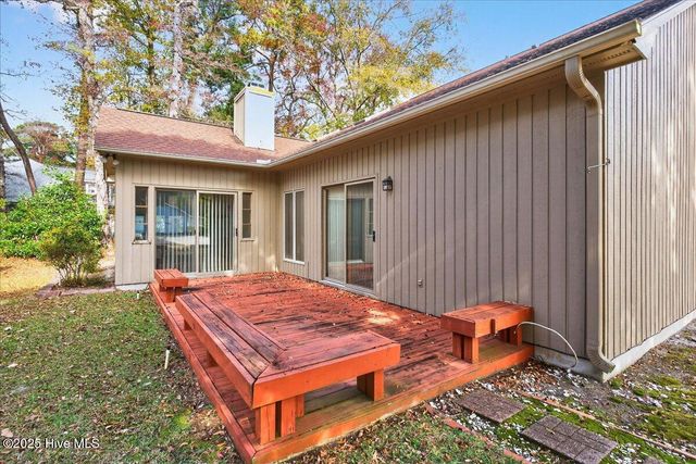 1618 Woodland Court SW, Ocean Isle Beach, NC 28469