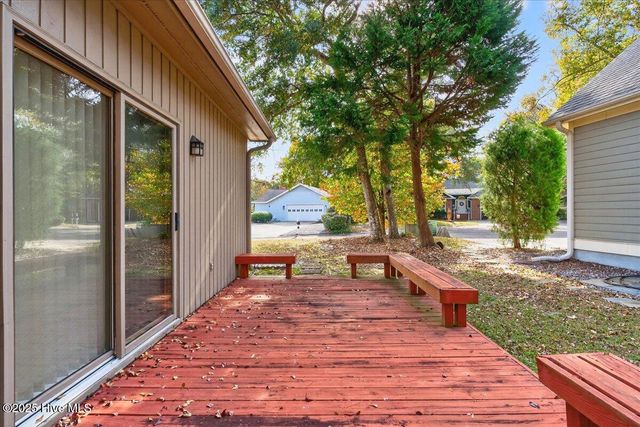 1618 Woodland Court SW, Ocean Isle Beach, NC 28469