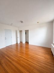 10 Yeamans St 29, Revere, MA 02151