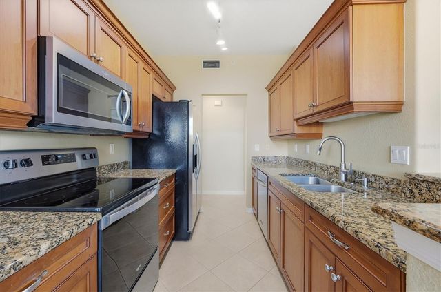 980 COOPER STREET 201, Venice, FL 34285