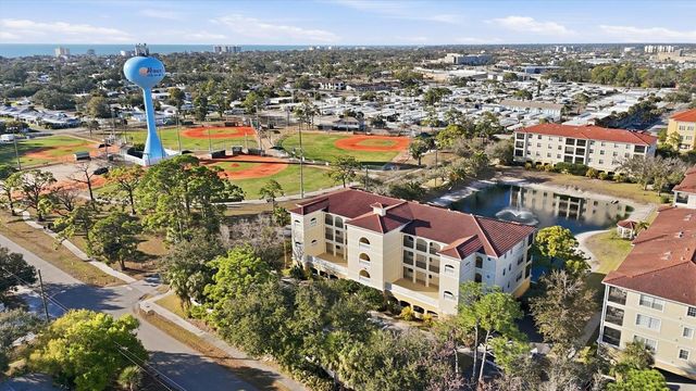 980 COOPER STREET 201, Venice, FL 34285