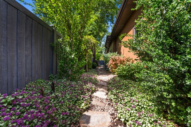 4702 S MILLRACE LN, Salt Lake City, UT 84107