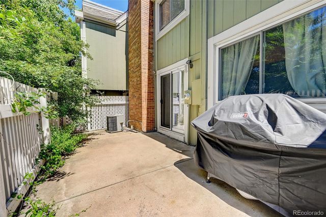 2939 S Lansing Way, Aurora, CO 80014