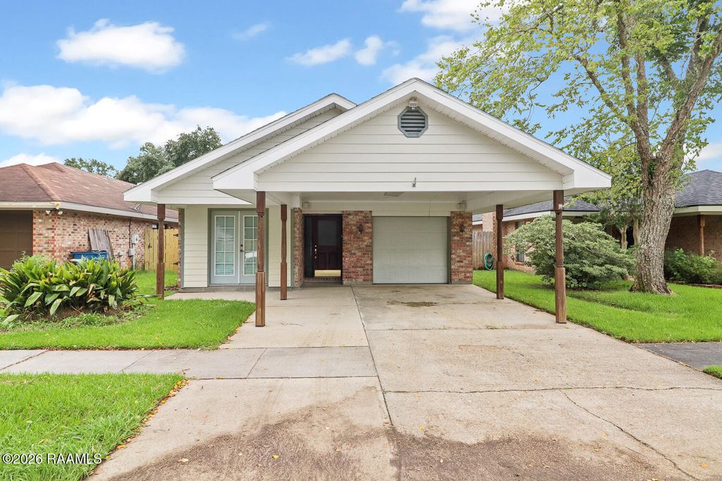 106 Darteze Drive, Lafayette, LA 70508
