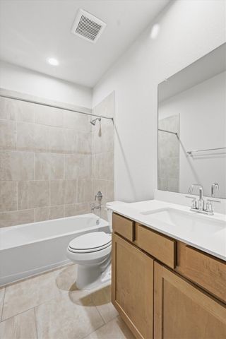 2830 Ametrine Drive, Iowa Colony, TX 77583