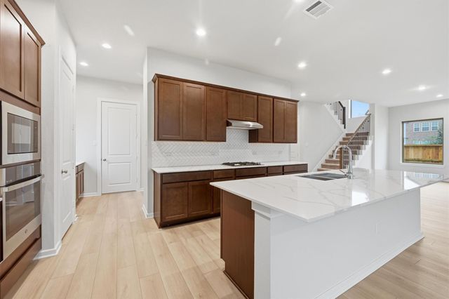 2830 Ametrine Drive, Iowa Colony, TX 77583