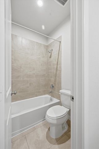 2830 Ametrine Drive, Iowa Colony, TX 77583