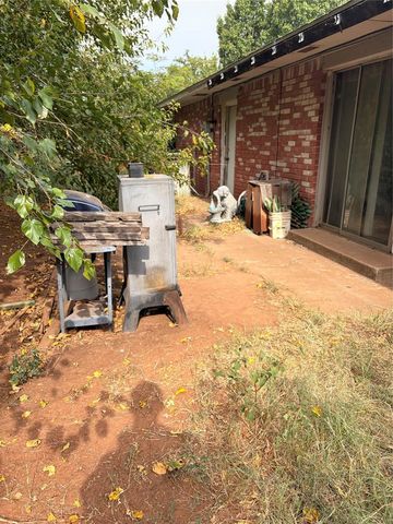608 Mark Avenue, Yukon, OK 73099