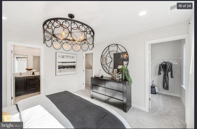 32 ANDERSON DR, Bridgeport, PA 19405