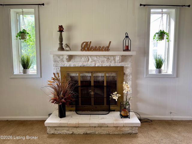 7520 Saint Andrews Church Rd, Louisville, KY 40214