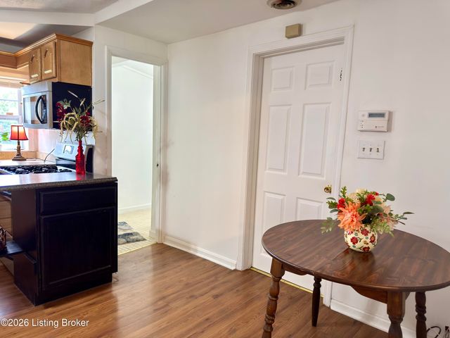7520 Saint Andrews Church Rd, Louisville, KY 40214