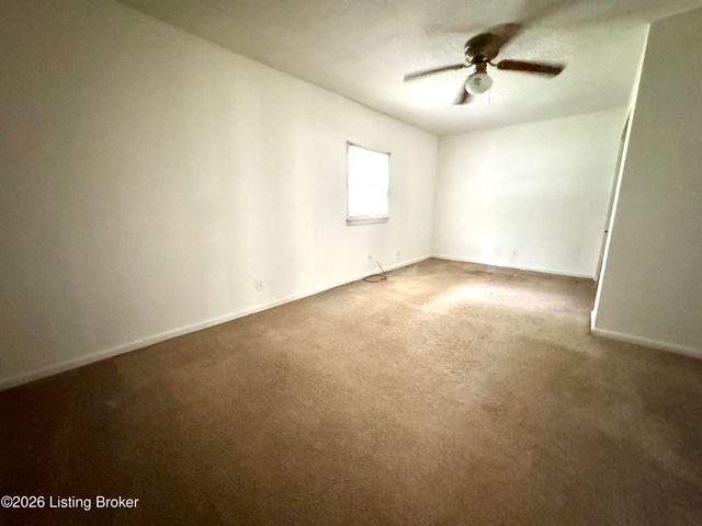 7520 Saint Andrews Church Rd, Louisville, KY 40214