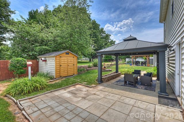 315 Wendover Drive, Locust, NC 28097