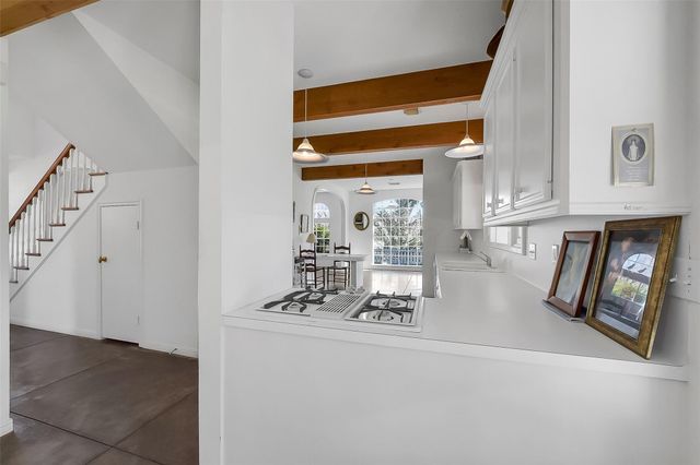 222 Quaker Drive, Friendswood, TX 77546