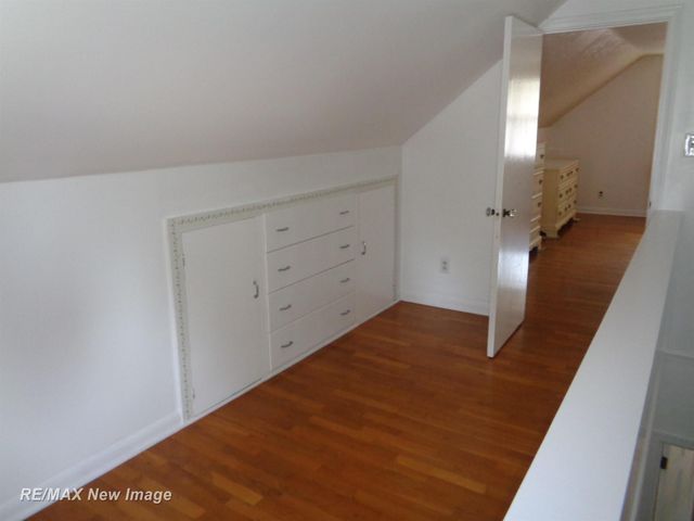 4 Southlawn Court, Saginaw, MI 48602