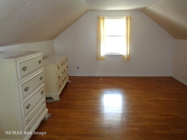 4 Southlawn Court, Saginaw, MI 48602