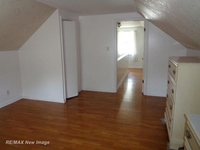 4 Southlawn Court, Saginaw, MI 48602