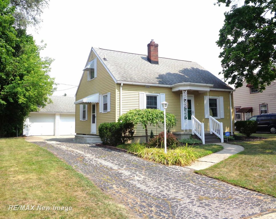 4 Southlawn Court, Saginaw, MI 48602