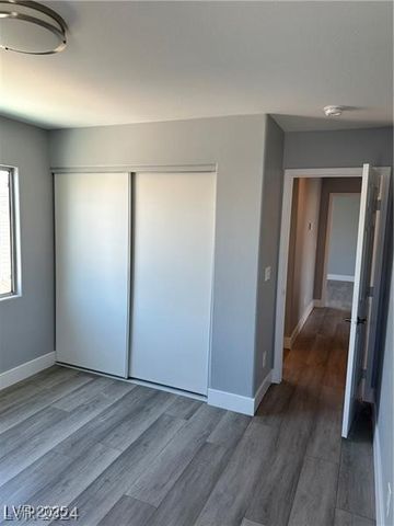 1452 Bourne Valley Court, Las Vegas, NV 89123