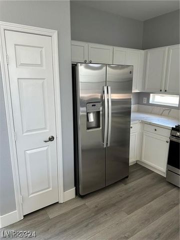 1452 Bourne Valley Court, Las Vegas, NV 89123