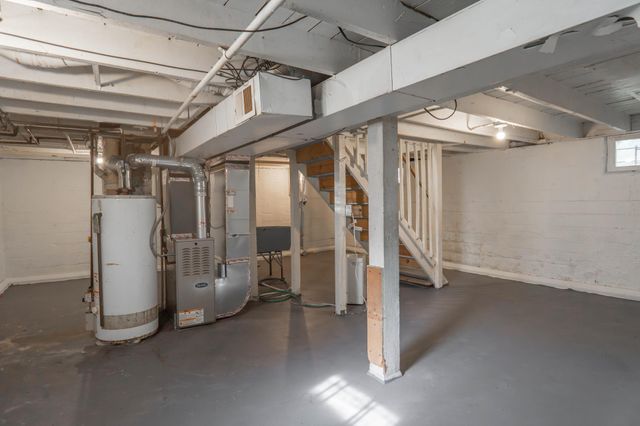 1002 Lowry Avenue N, Minneapolis, MN 55411