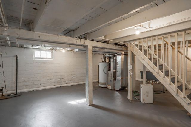 1002 Lowry Avenue N, Minneapolis, MN 55411