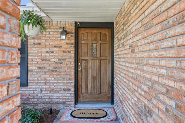 1602 LANSFIELD AVENUE, Deltona, FL 32738