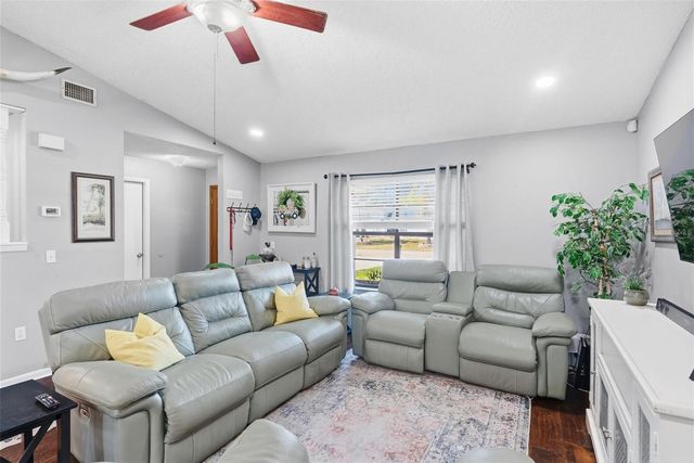 1602 LANSFIELD AVENUE, Deltona, FL 32738