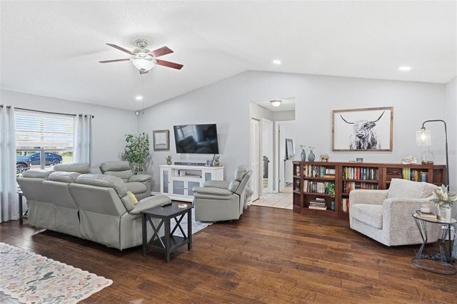 1602 LANSFIELD AVENUE, Deltona, FL 32738