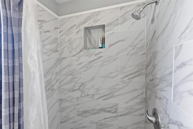 1602 LANSFIELD AVENUE, Deltona, FL 32738