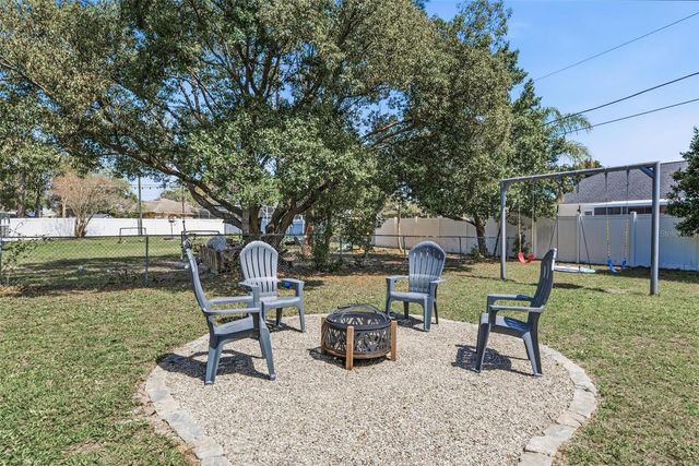 1602 LANSFIELD AVENUE, Deltona, FL 32738