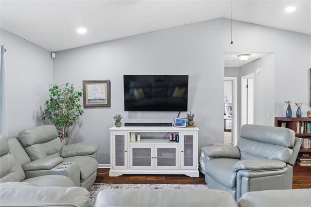 1602 LANSFIELD AVENUE, Deltona, FL 32738