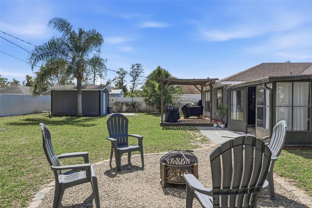 Image 54 of property listing at 1602 LANSFIELD AVENUE, Deltona, FL 32738