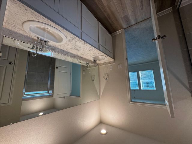 905 Copper Frond WAY, Austin, TX 78748