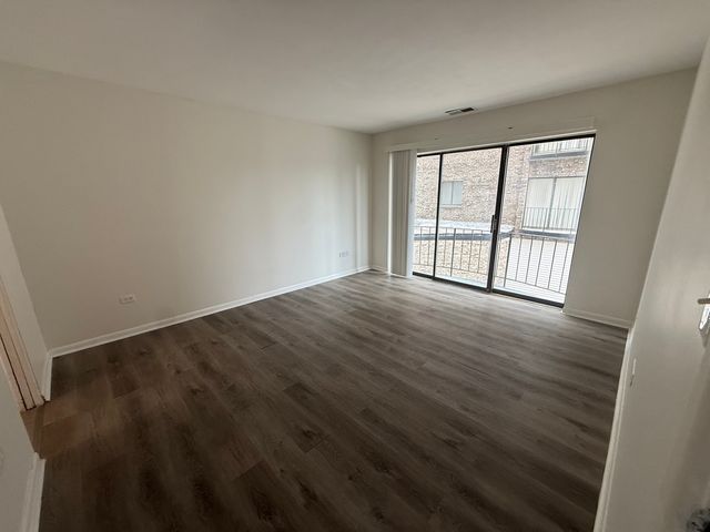 2310 N Harlem Avenue 203, Elmwood Park, IL 60707