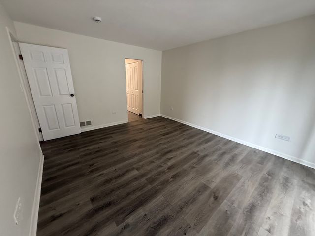 2310 N Harlem Avenue 203, Elmwood Park, IL 60707