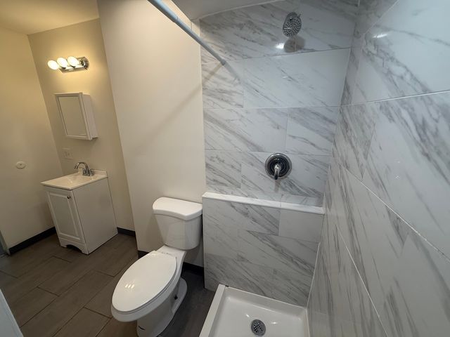 2310 N Harlem Avenue 203, Elmwood Park, IL 60707