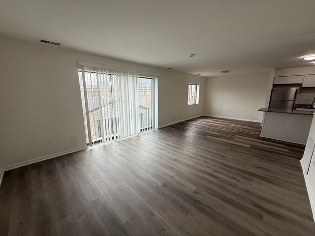 2310 N Harlem Avenue 203, Elmwood Park, IL 60707