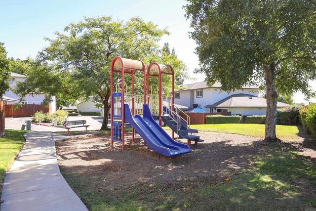 10661 King Phillip, Santee, CA 92071