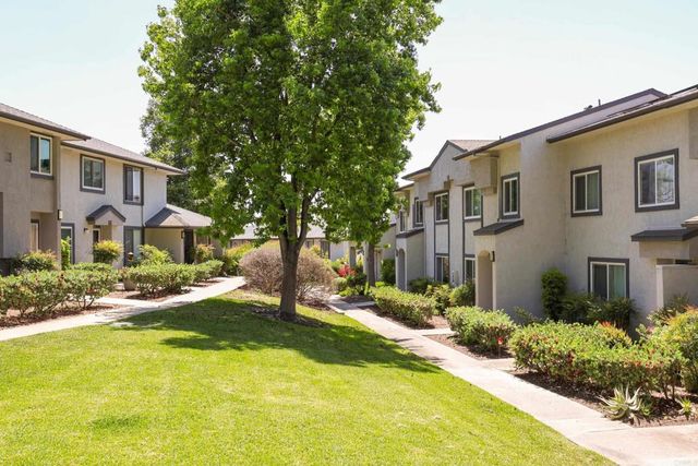 10661 King Phillip, Santee, CA 92071